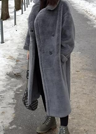 Шуба из стержненой шерсти стили maxmara