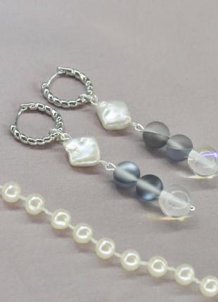 Серьги барочные жемчуги + опаловое стекло, фур-ра гип-ный сплав цвета серебро d-8х10мм l-62мм