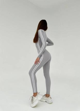 Жіночий трикотажний комбінезон з брюками, у смужку, сірий та чорний       10992 фото