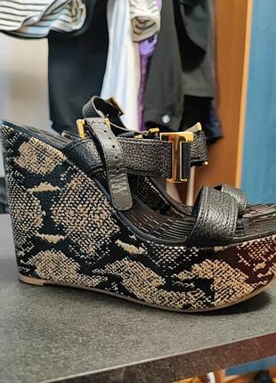 Босоножки tory burch
