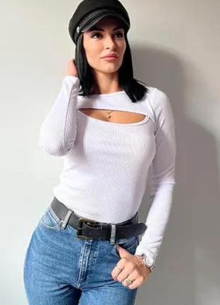 Трикотажна кофтинка з розрізом на грудях "kiss"