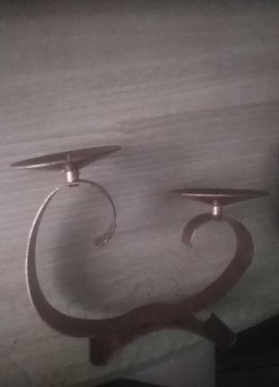 Подсвечник металлический на две свечки