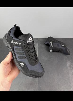 Кросівки 👟
