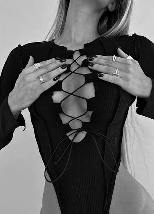 Боди со шнуровкой на груди / боди с декольте / боди рубчик / боди с завязками