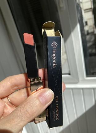 Гелевая помада для губ bogenia glossiness gel lipstick 003 flamingo