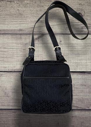 Крос-боді dkny сумка з натуральної шкіри бананка шкіряна через плече