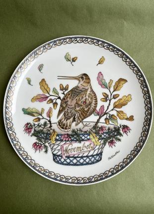 Коллекционные тарелки, большие из серии "птицы. месяцы года", hutschenreuther2 фото
