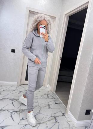 Спортивный костюм3 фото