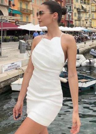 Плаття жіноче молочного кольору міні з відкритою спиною5 фото