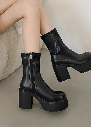 Трендовые сапоги до середины голени. женские ботинки в готическом стиле в стиле панк на высоком толстом каблуке.