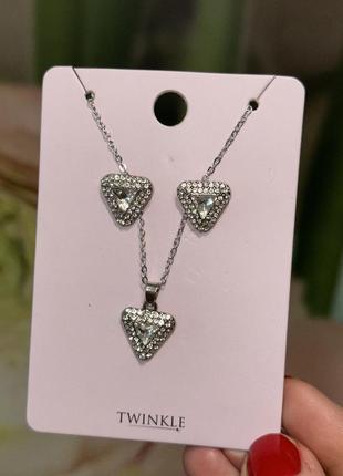 Набор серьги и цепочка с кулоном