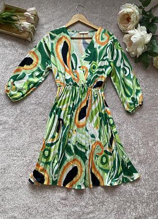 Сукня з плісованою спідницею італія