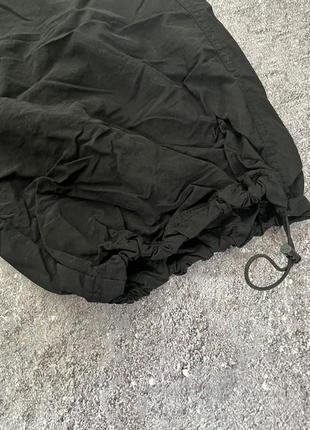 Черные широкие тонкие брюки2 фото