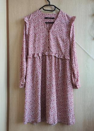 Платье прямого кроя, очень стильное и удобное