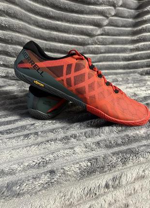 Кроссовки merrell men's vapor glove 3 trail running, цвет красный, серебристый, средний