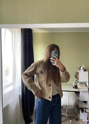 Трендова куртка stradivarius