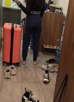 Синие спортивные штаны tommy hilfiger3 фото