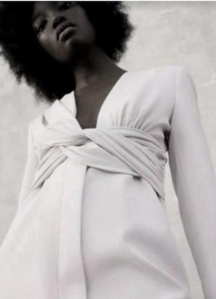 Ефектна сукня zara