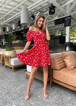 Женское короткое летнее платье с открытыми плечами лето3 фото