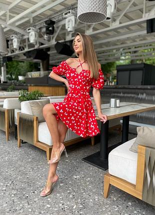 Женское короткое летнее платье с открытыми плечами лето5 фото