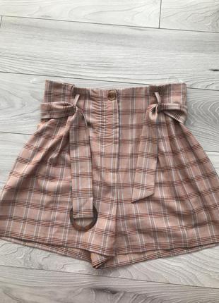 Шорти в клітинку з поясом