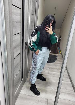 ⚡️женские баллоновые брюки с светоотражающими лампасами от bershka