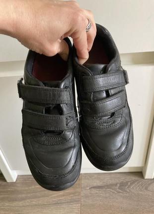 Clarks 21 см стелька черные кожаные кроссовки на липучках2 фото