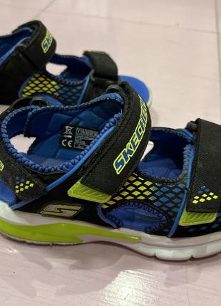 Дитячі спортивні сандалі