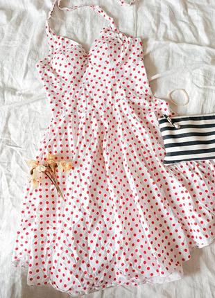 Чудова сукня в стилi ретро