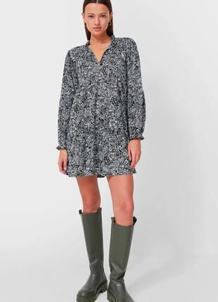 Нежное платье stradivarius