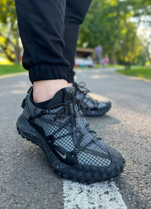 Nike acg mounth low  all black