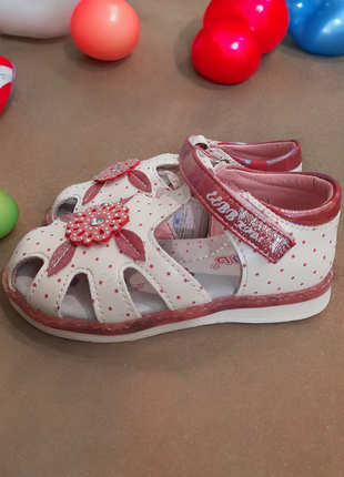 Новые детские босоножки для девочек р.21 25 26