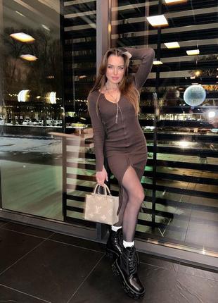 Коричнева облягаюча трикотажна сукня з гачками zara