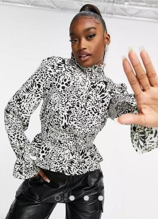 Эффектная, стильная блуза, missguided, р. 48 евро, наш 48-52