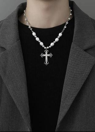 Ожерелье кольє чокер сріблястий ланцюжок із перлами з хрестиком
