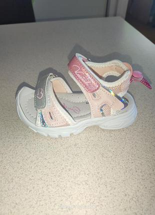 Босоножки для девочки