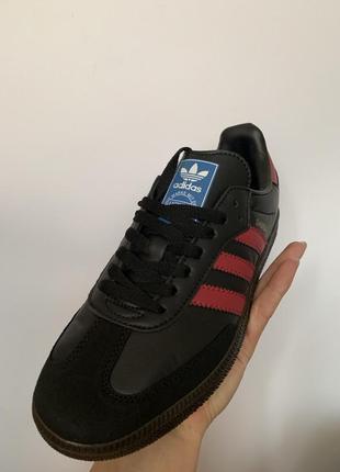 Кроссовки adidas gazelle, adidas hamburg, adidas terrex, adidas iniki, adidas samba, adidas campus, adidas forum, adidas niteball3 фото