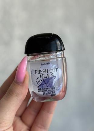 Антисептик для рук bath & body works fresh cut lilacs