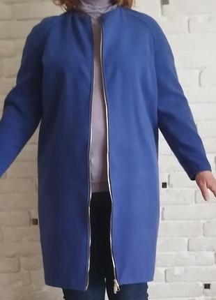 Тоненькое пальто! пальто на тонком кашемире, очень стильное, удлиненное, на замке, без подкладки и утепления! размер 48-50