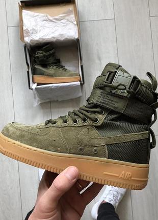 Кроссовки nike air jordan 1, nike air force 1, nike air max, nike zoom fly, nike vomero 5, nike blazer, nike lebron, nike cortez, nike m2k tekno