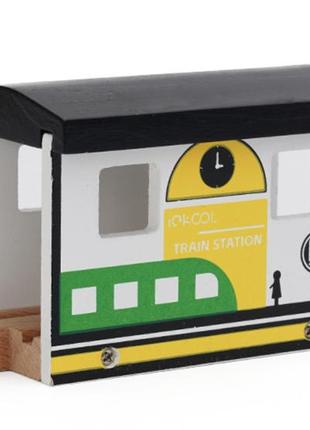 Железнодородная станция, деревянная железная дорога