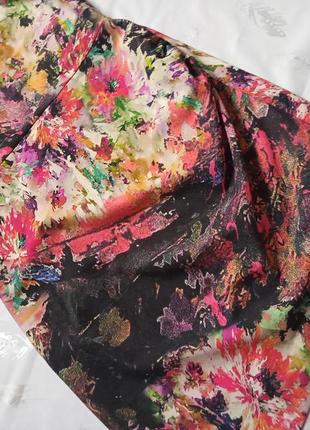 Красивое платье с цветочным принтом с эффектом рисунка красками "vila clothes"5 фото