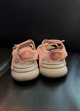 Детские босоножки adidas (23-24 размер)2 фото