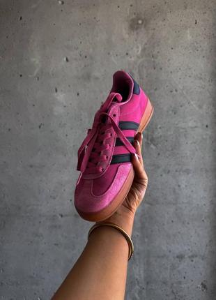 Женские замшевые кеды adidas gazelle pink purple4 фото