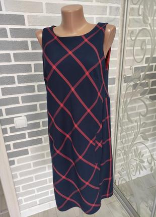 Сукня з геометричним малюнком10 фото