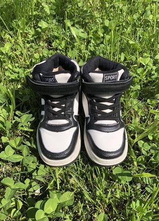 Зимові хайтопи кросівки кеди чоботи р.29-30