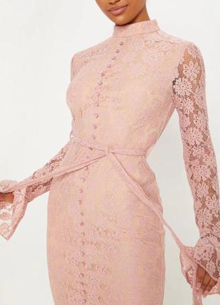 Распродажа платье prettylittlething миди кружевное asos ажурное с пуговицами-жемчужинами4 фото