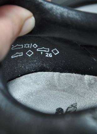 Кожаные туфли в идеальном состоянии