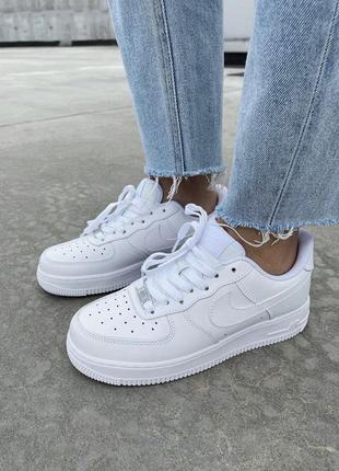 Женские кроссовки nike air force 1