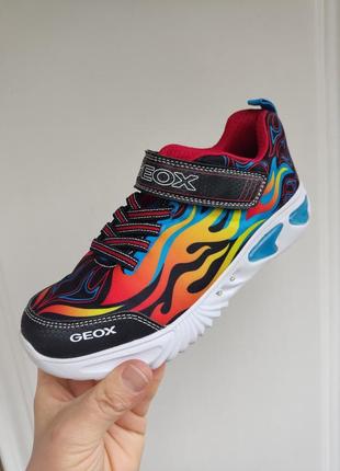 Стильные кроссовки для мальчика geox5 фото